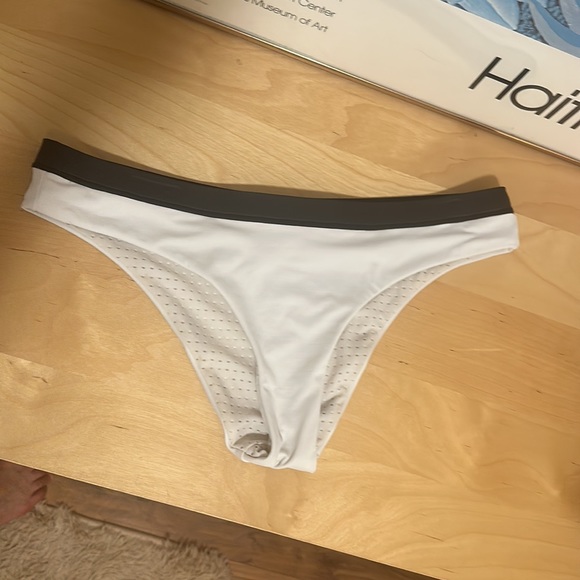 Rip Curl Women's Mirage Ultimate Hipster Bottom - Picture 3 of 6